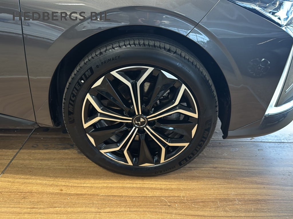 DS 4 E-Tense PHEV 224HK thumbnail