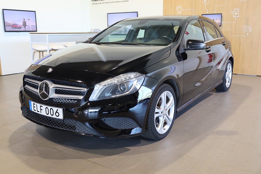 Mercedes-Benz A 180 7G-DCT Urban Kamera Blåtand Bi-Xenon 2015