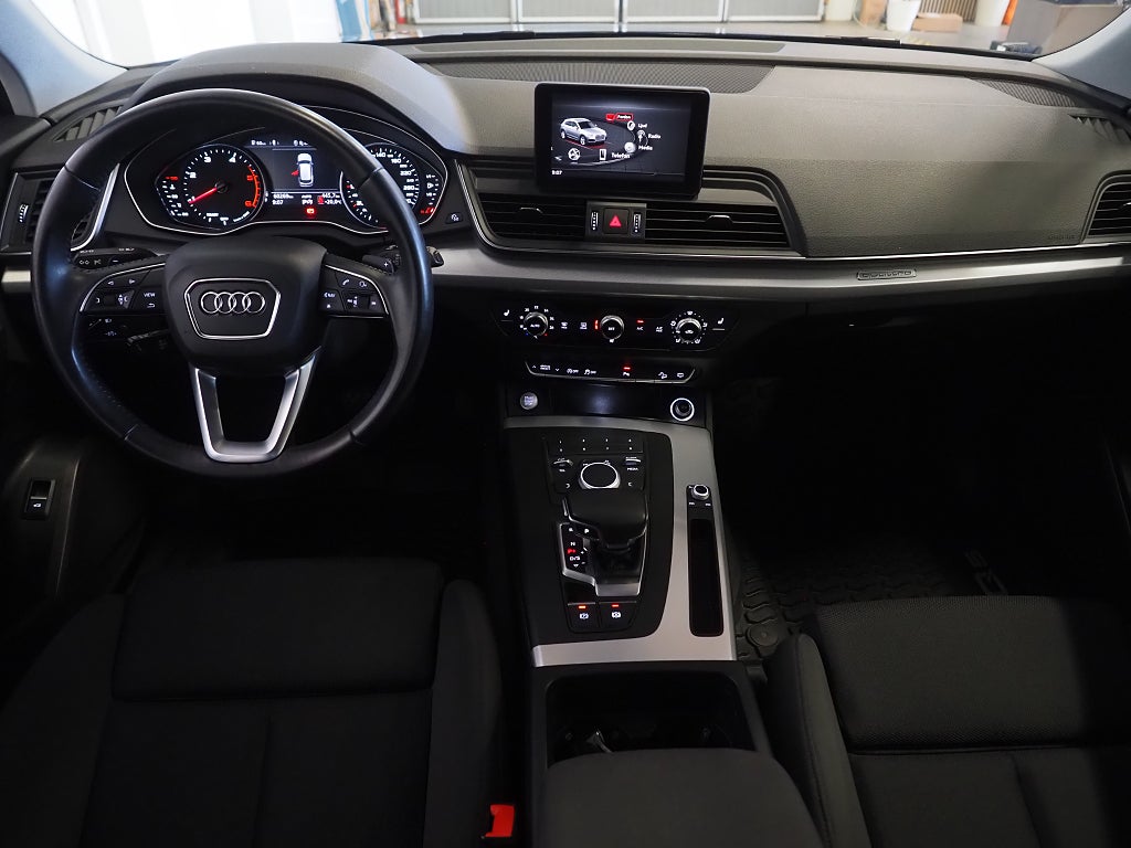 Audi Q5 2.0 TDI 190hk quattro | Drag | D-värm | Matrix | 2018