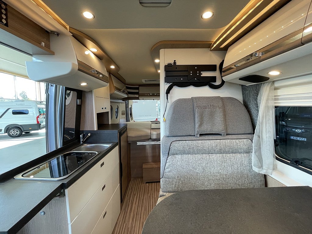Carthago Malibu Van Charming GT Skyview 600 DB /Under 6m/4000kg totalvikt - Carthago