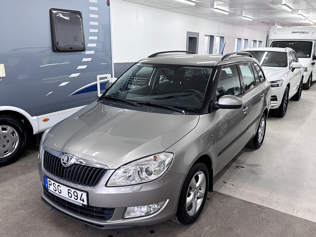 Skoda Fabia Kombi 1.2 TSI Elegance/Kamkedja/Nyservad 10385 Mil 86Hk