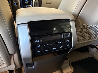 Toyota Land Cruiser 2.8 D-4D 4WD Premium 7-sits S&V/Drag/Dvärm/JBL/360kam – bild 17
