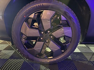 SUV Suzuki e-Vitara 15 av 19