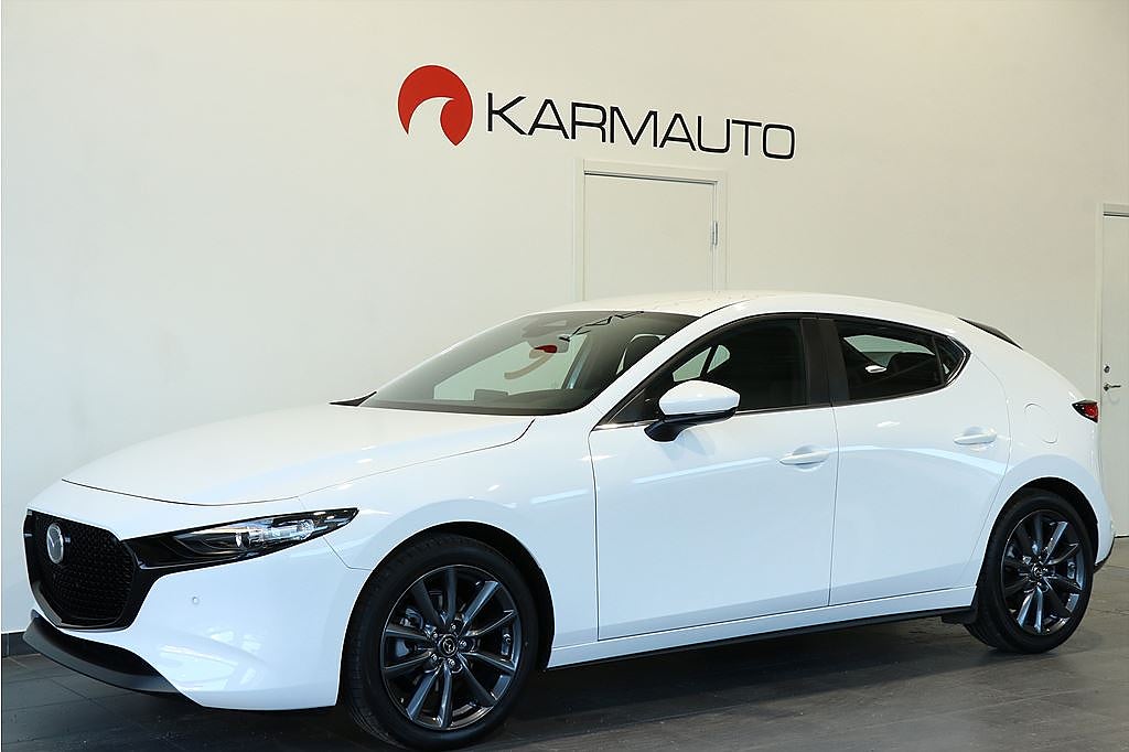 Mazda 3 2,5 140Hk e-skyactive Center Line HUD Kamera CarPlay