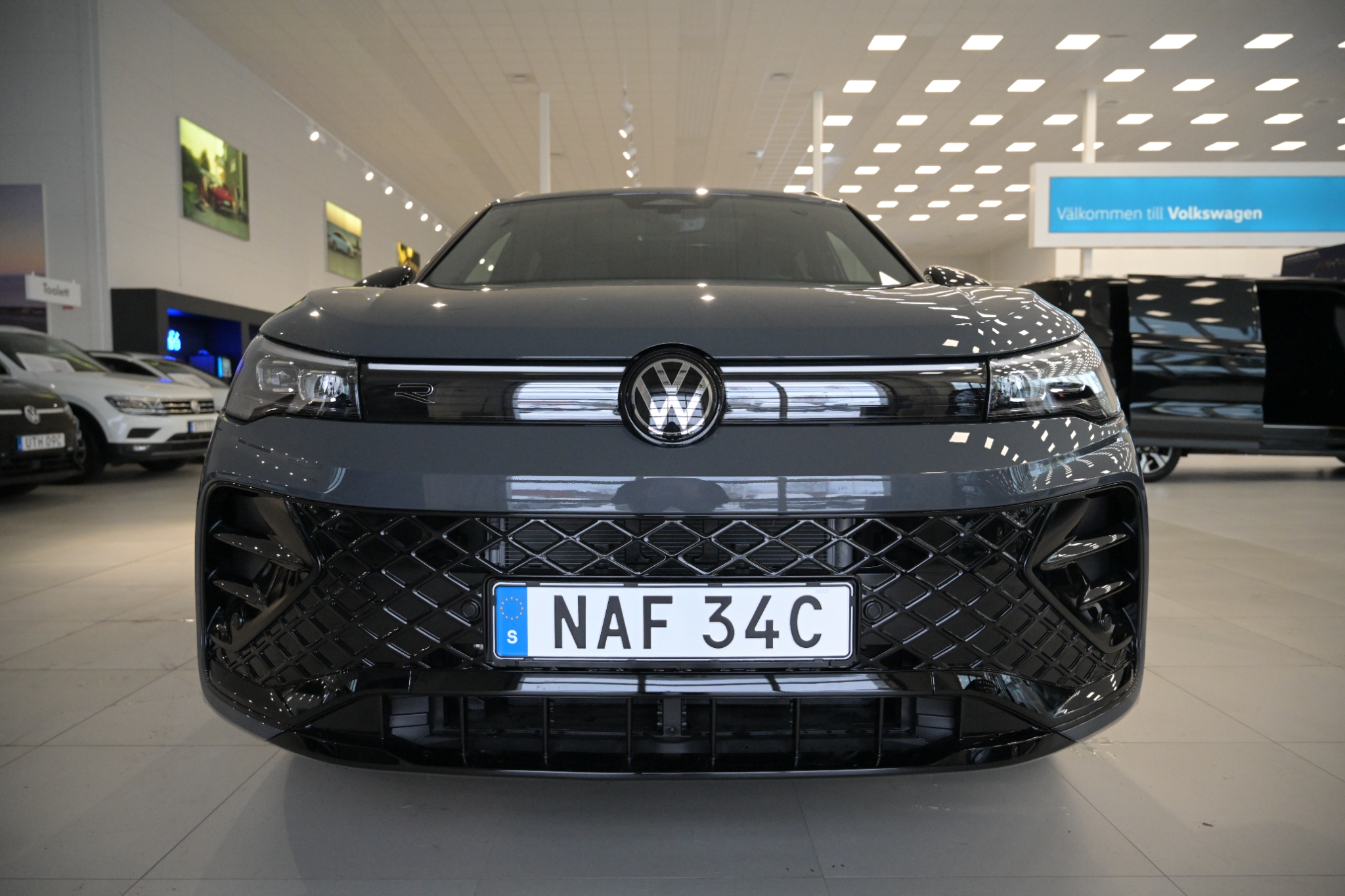 Volkswagen Tiguan eHybrid R-Line SWE 2026, bild 3/59
