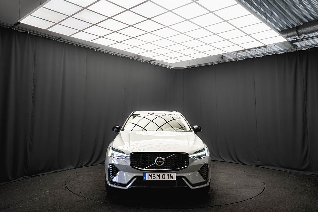 Volvo XC60 Recharge T6 AWD PLUS DARK DRAG LÄDER PANO BLIS 98%SoH