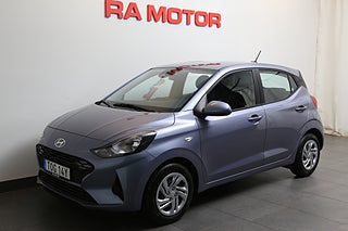 Halvkombi Hyundai i10 1 av 20