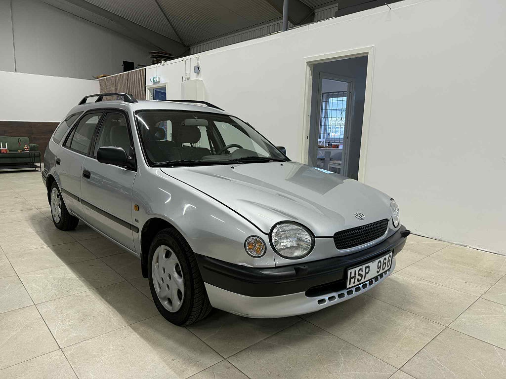 Toyota Corolla Kombi 1.6 * 9260 MIL * 1 brukare