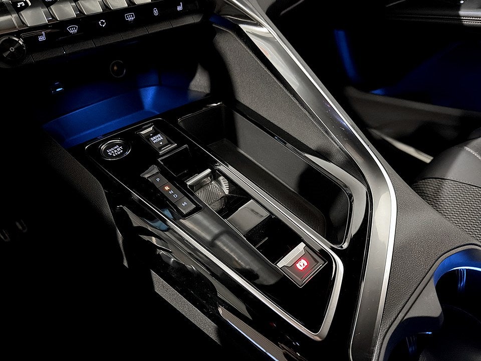 Bild på Peugeot 3008 GT 1.2 PT 130hk Aut - B-KAMERA, CARPLAY