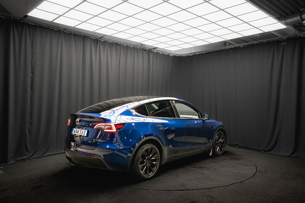 Tesla Model Y Long Range AWD 20'' DRAG PANO LÄDER 92.5%SoH 1-ÄGARE