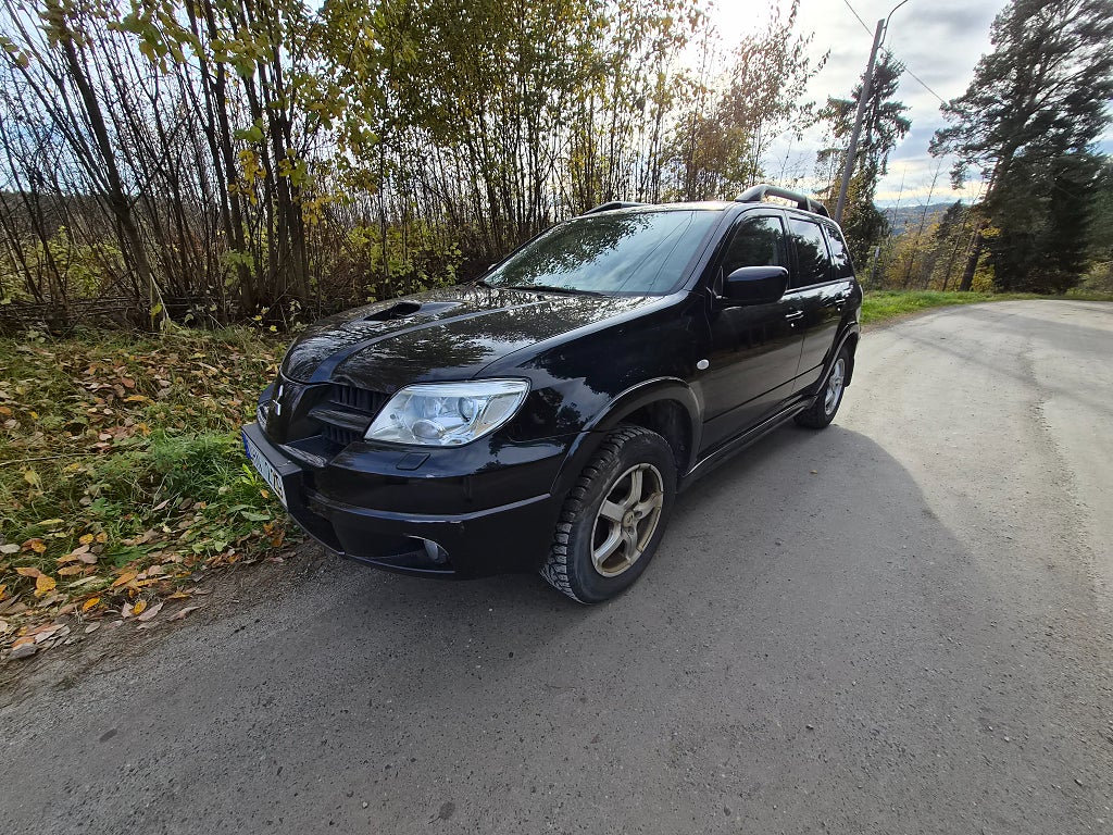 Mitsubishi Outlander Turbo 2,0 4WD Turbo *SamlarBil* -GDS-BIL-