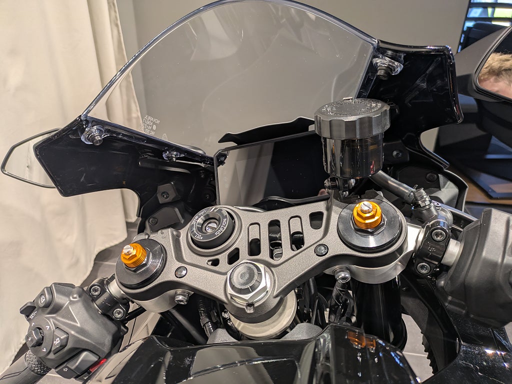 Yamaha YZF-R7 Tech Black / Räntekampanj 3,45% / Omgående lev!