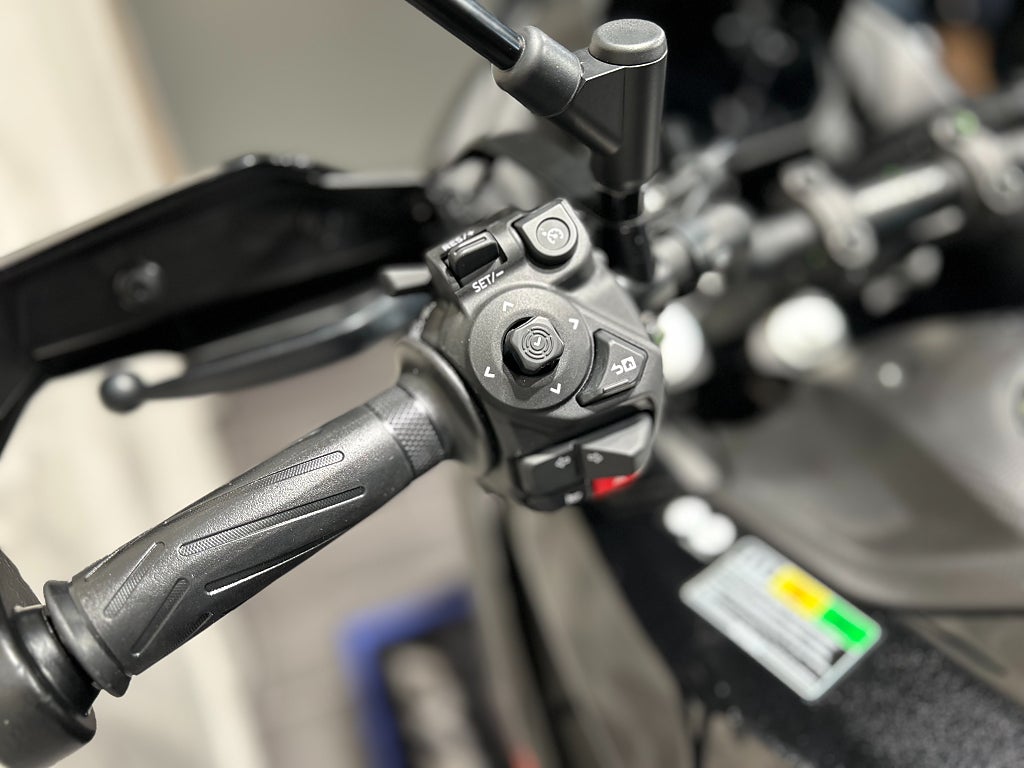 Yamaha TRACER 7 Midnight Black / Räntekampanj 3,45%/2026 / Omg lev!