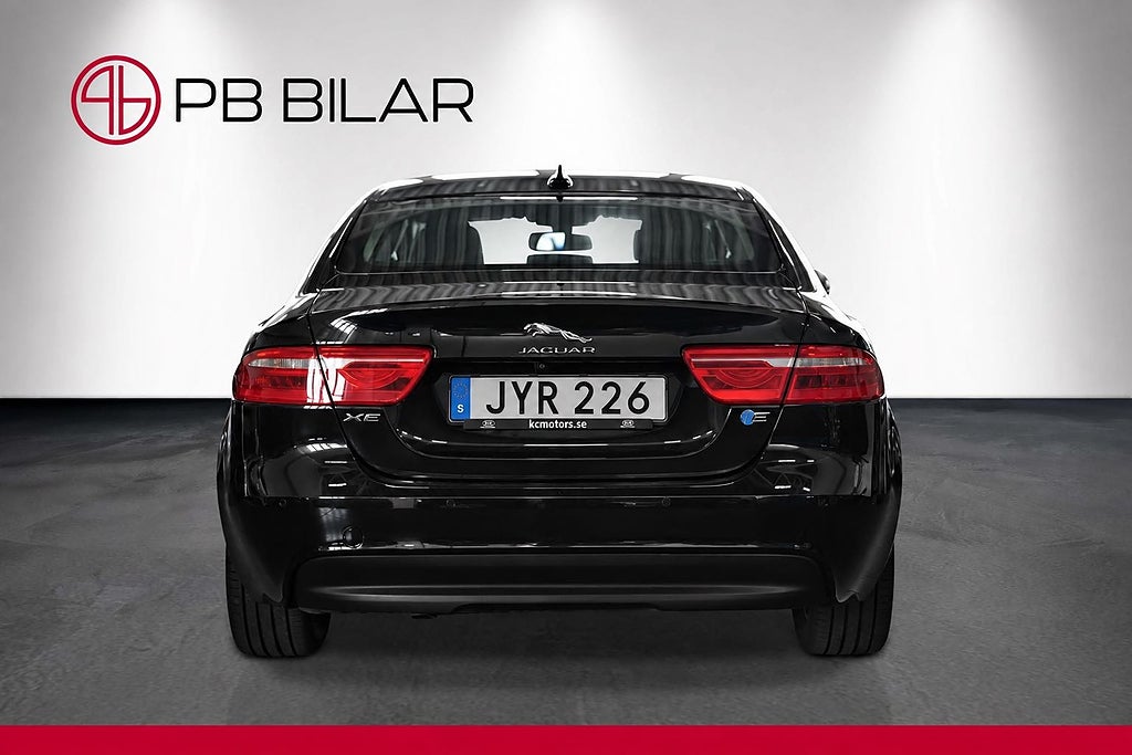 Jaguar XE