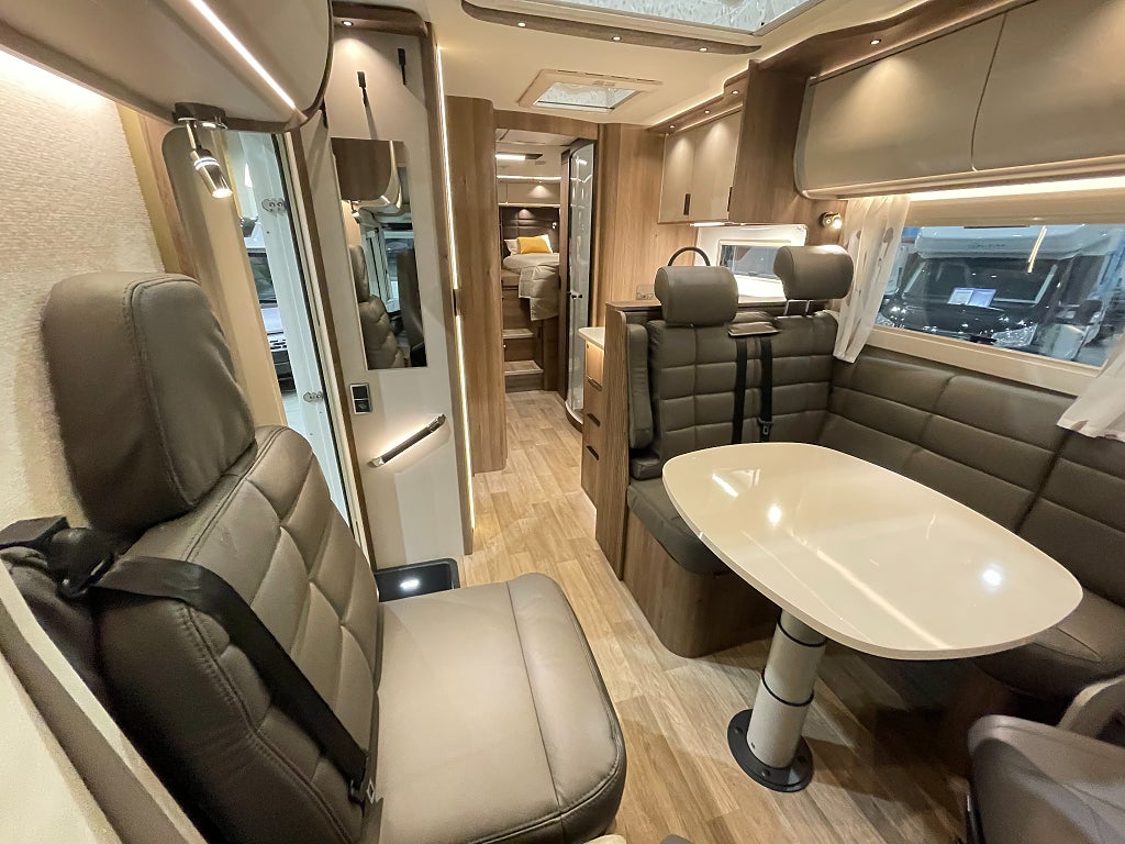 Kabe TMRI 830 LGB Imperial /Drag/Cinderella/Bakhjulsdriven 190hk - Kabe