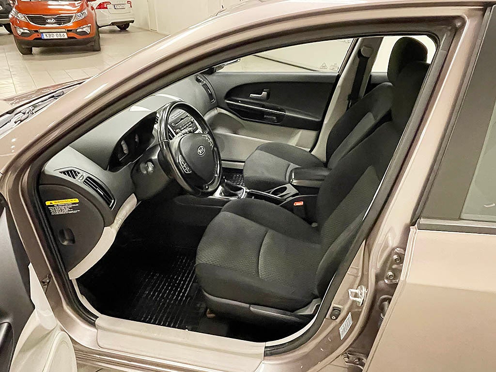 Kia Ceed 1,6 ex