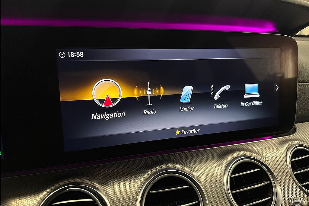 Mercedes-Benz E 300 D AMG Night, Pano, FR. 2,95%, Värmare