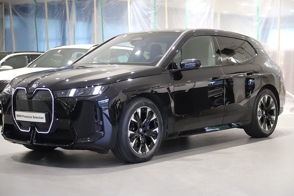 BMW iX Charged M Sport Edition
