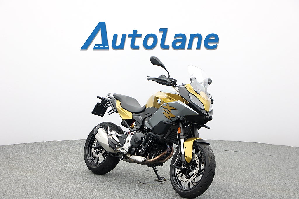 BMW F 900 XR *Endast 15mil Sänkt Chassi Nyservad
