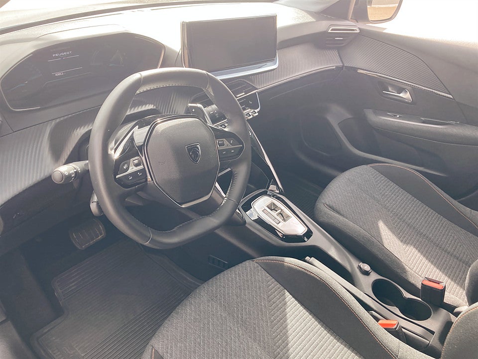 Bild på Peugeot 208 Style Hybrid 100hk Aut CARPLAY BACKSENSORER