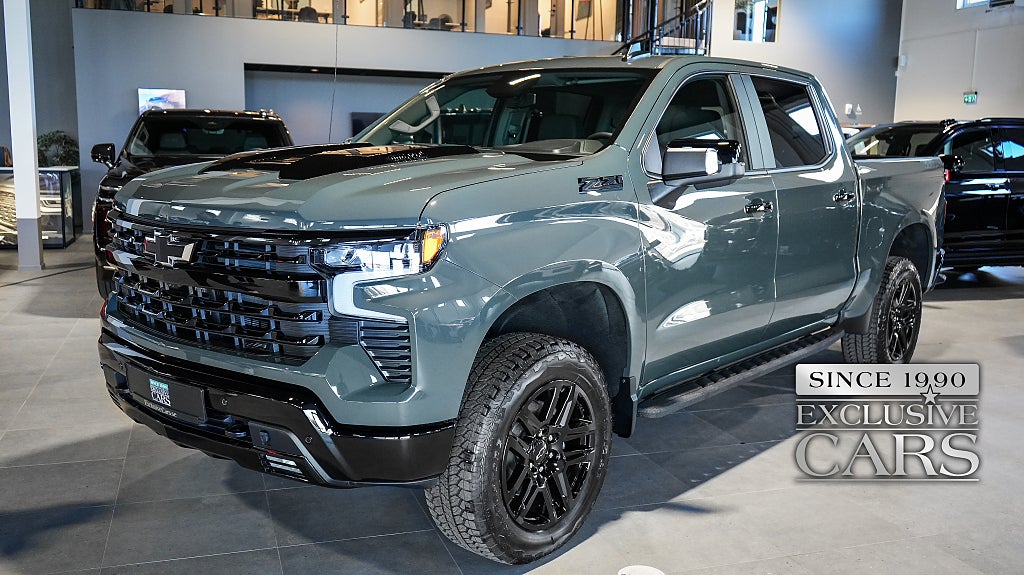 Chevrolet Silverado LT TRAIL BOSS DURAMAX 671NM DARK APPERANCE