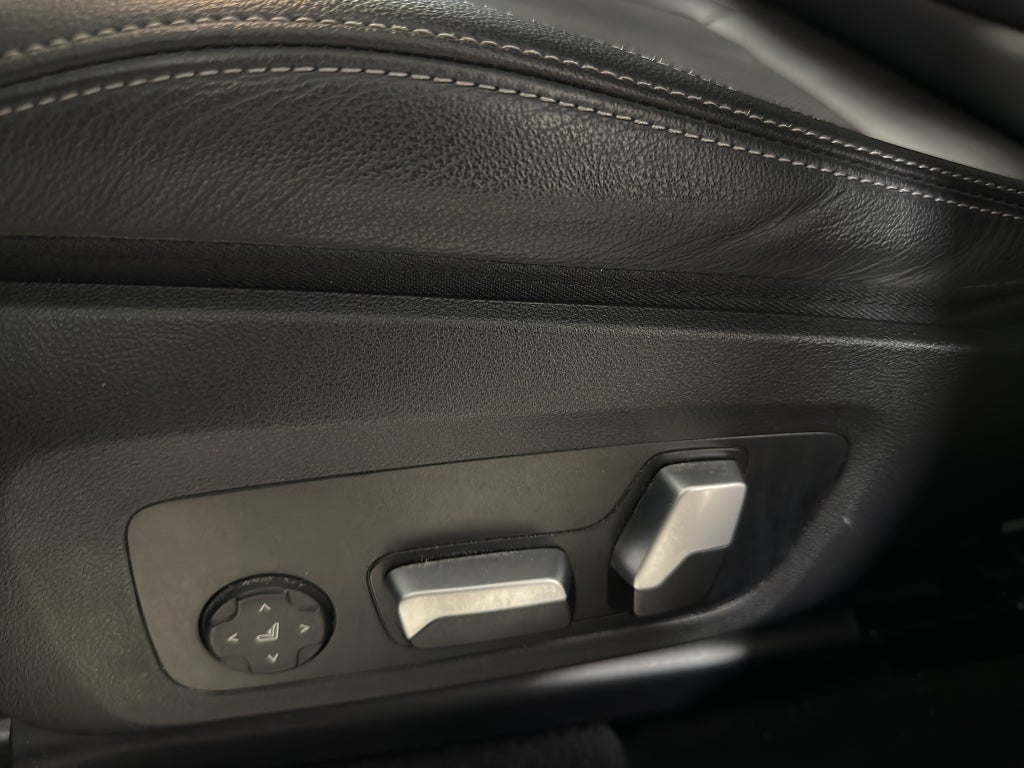 BMW iX3 M Sport Glastak Cockpit Läder Drag - bild 14