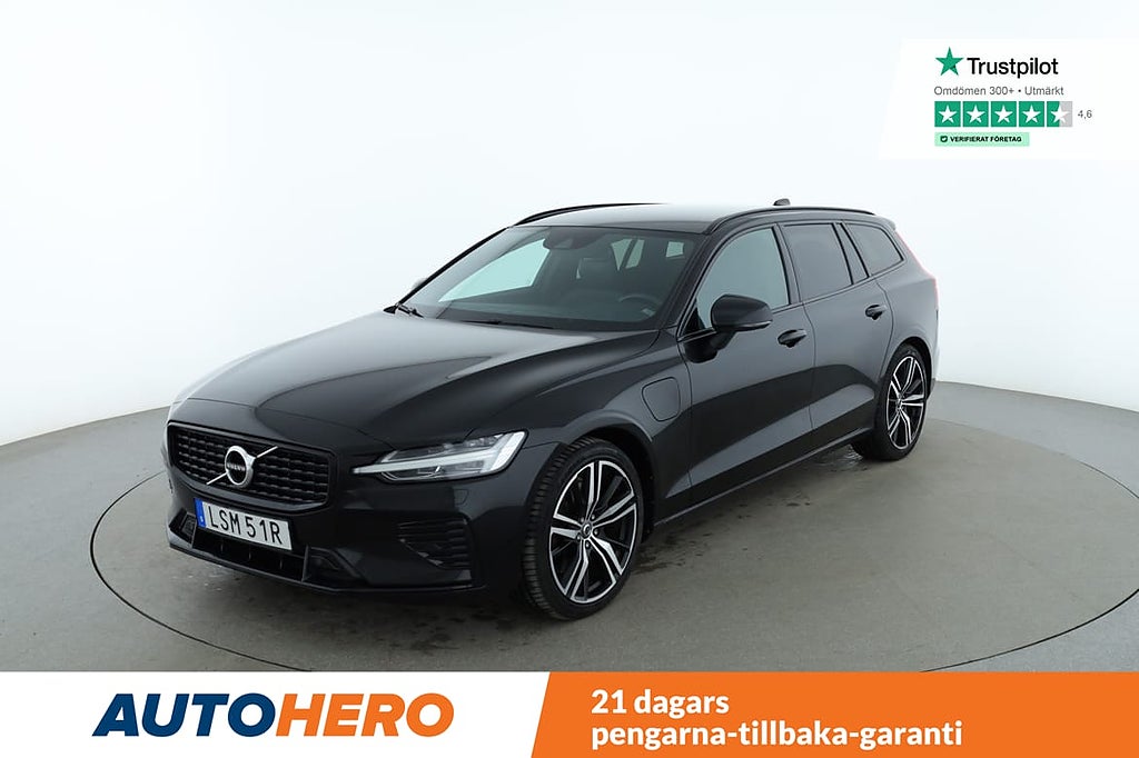 Volvo V60 T6 PHEV R Design AWD / CarPlay, VOC, Lane assist