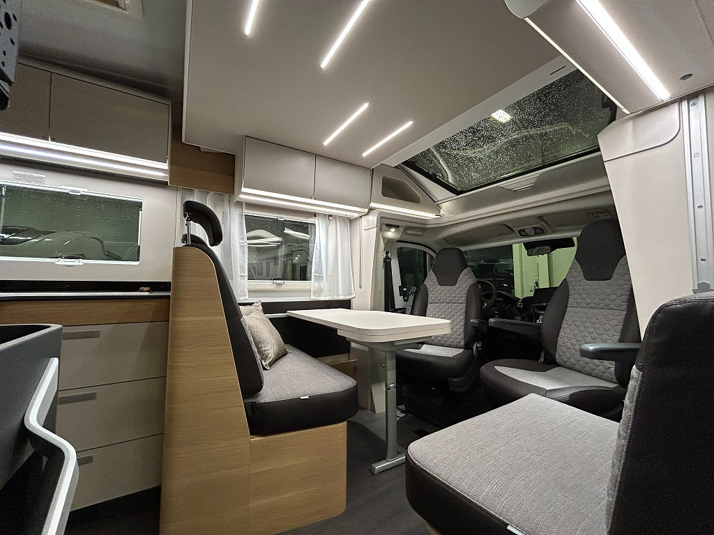 Adria Matrix Axess 670 SL / Taksäng / B-kort / Automat 140hk - Adria