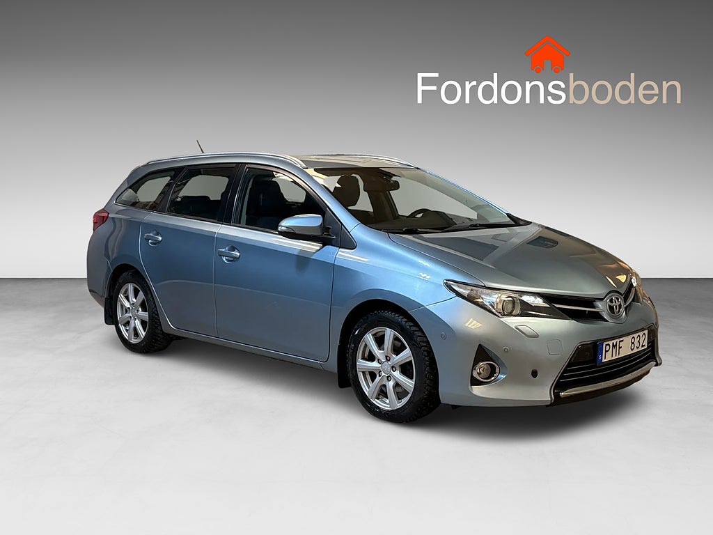 Toyota Auris Touring Sports 2.0 D-4D Executive Drag M-Värm 124hk