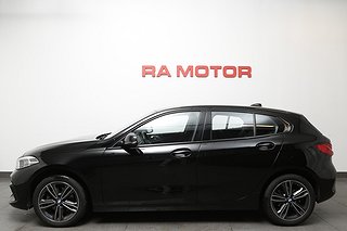 Halvkombi BMW 118I 3 av 23