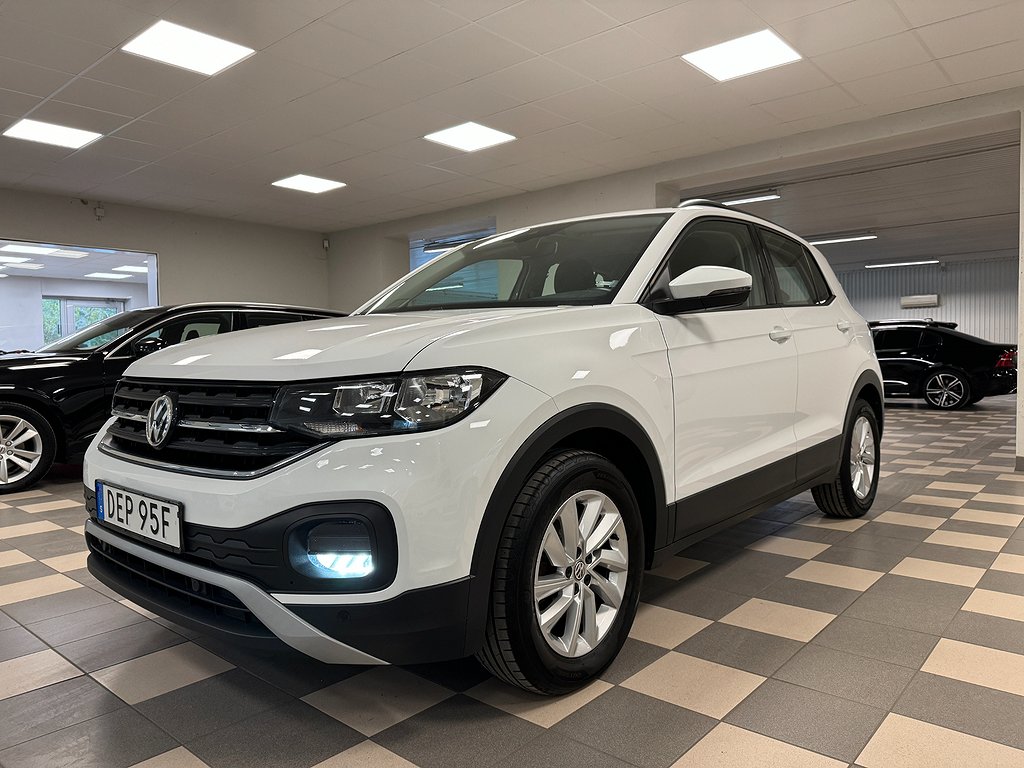 Volkswagen T-CROSS 1.0 TSI Base Komfort pkt Motor/coupe värmare