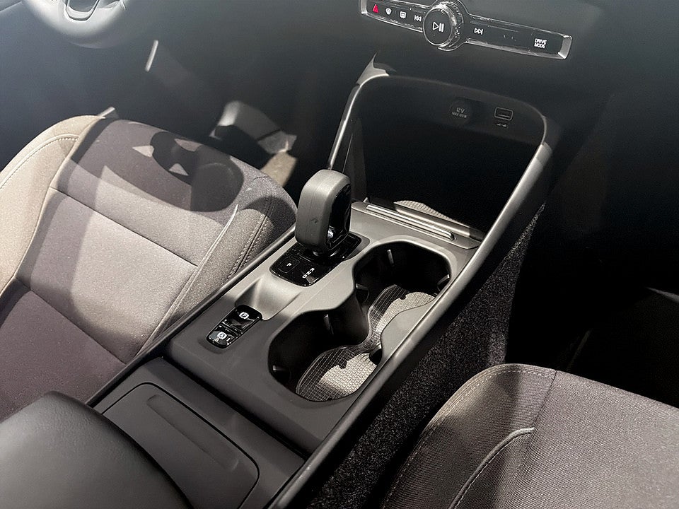 Bild på Volvo XC40 Momentum Pro Edition B4 Geartronic 197hk Aut CARPLAY