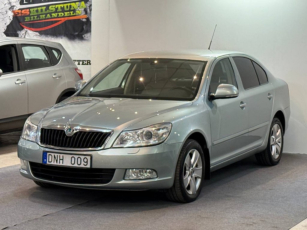 Skoda Octavia 1.8 TSI ELEGANCE AUTOMAT NY BESIKTAD NY SERVAD