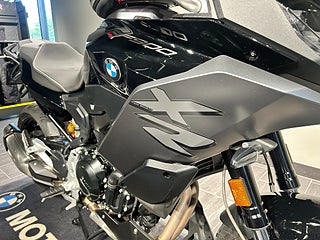BMW F900XR 3,45%/Triple Black/Wunderlich/MRA/Fullutr.