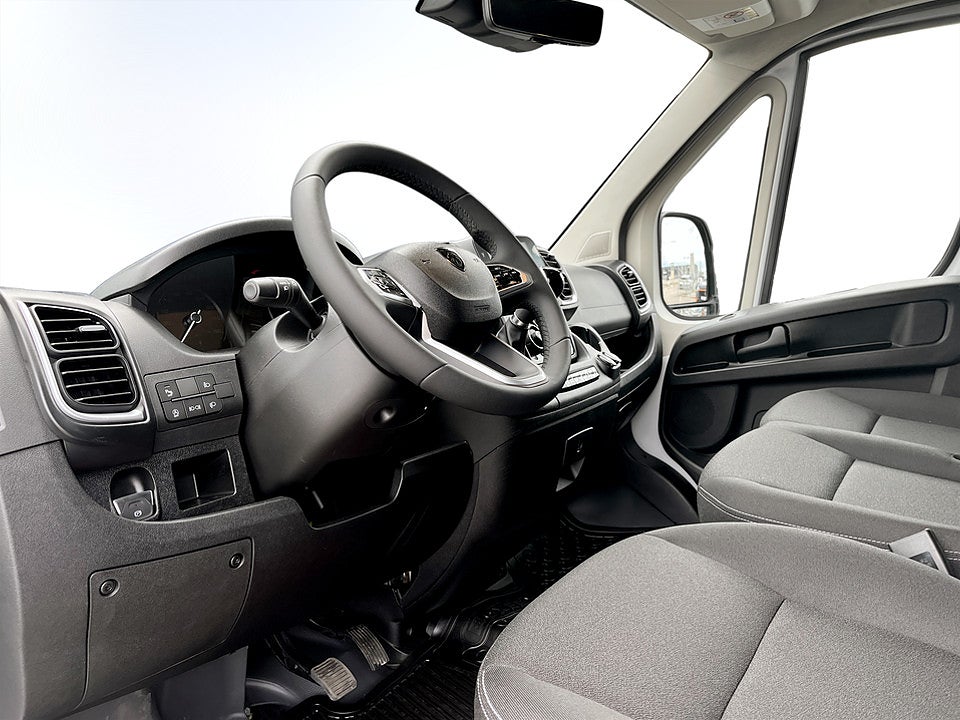 Bild på Peugeot Boxer 140hk Aut L3H2 - DEMO