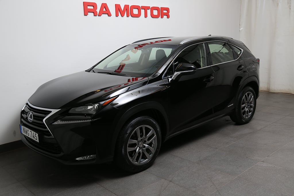 Lexus NX 300h AWD E-CVT Business Line 197hk Skinn Dragkrok 2015