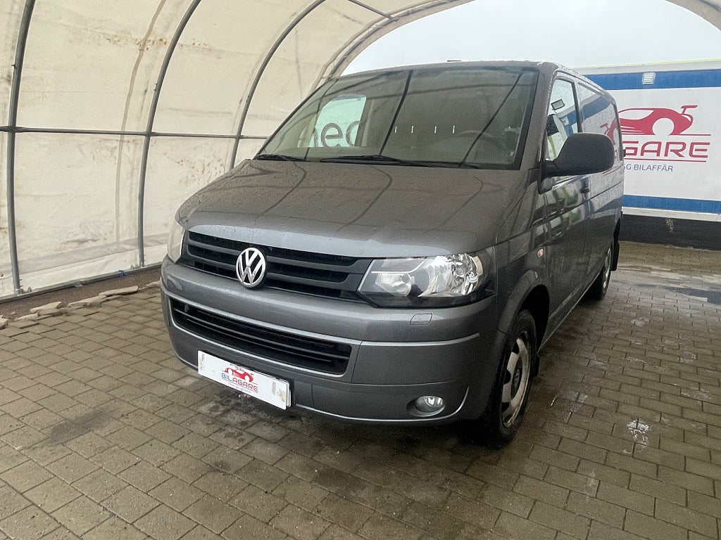 Volkswagen Transporter T30 2.0 TDI BMT NYSERV DRAG D-VÄRM SV