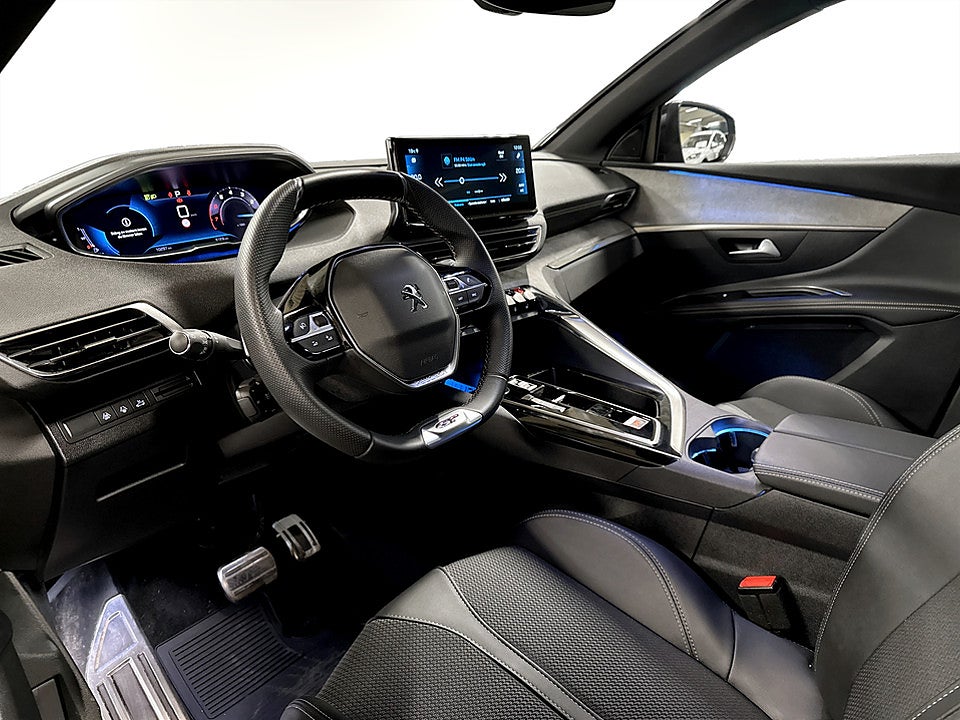 Bild på Peugeot 5008 GT 1.2 PT 130hk Aut 7-SITS B-KAMERA NAV
