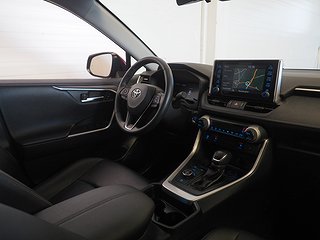 SUV Toyota RAV4 12 av 27