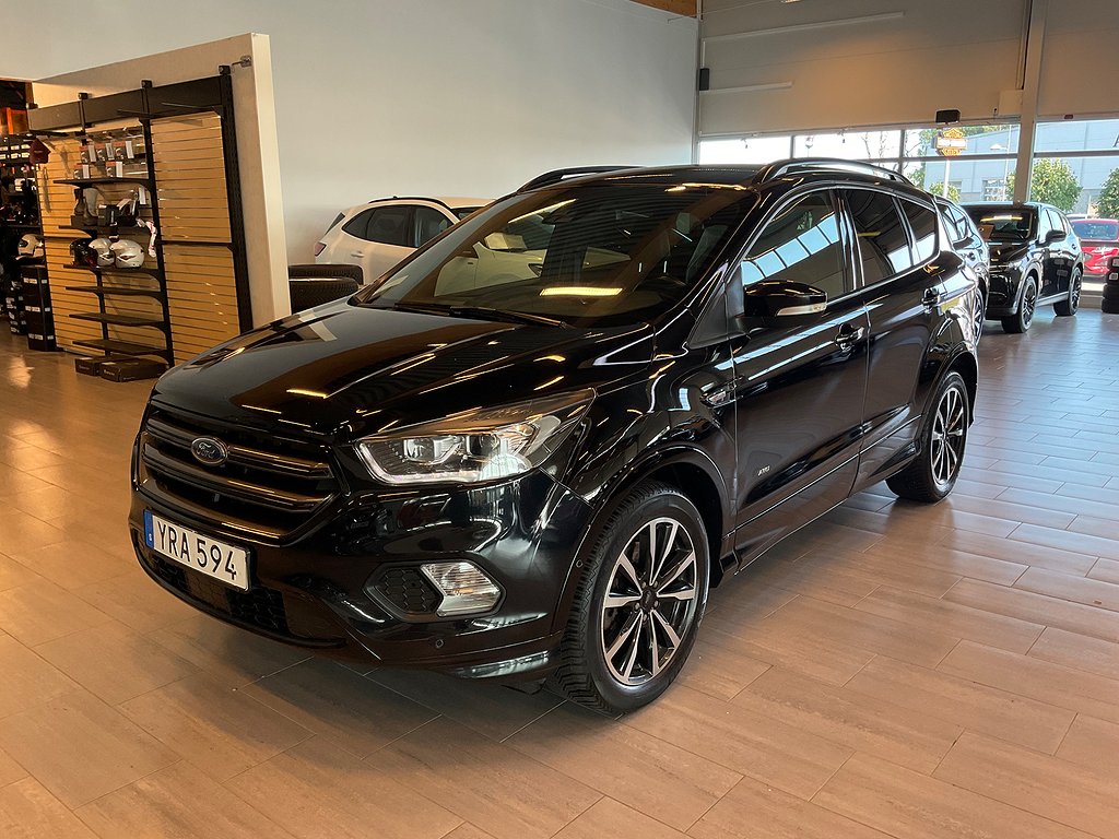 Ford Kuga 2.0 TDCi AWD 180hk Automat ST-Line Dragkrok