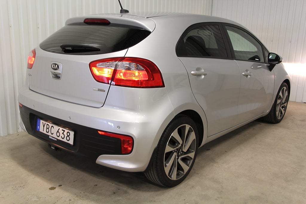 Kia Rio 5-dörrar 1.2  dragkrok(löstagbar), NAV, P-sensor, BT
