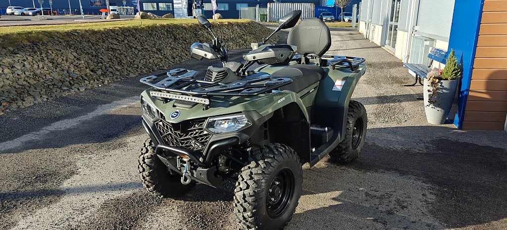 CFMOTO 450 Lång TB Extrautrustad