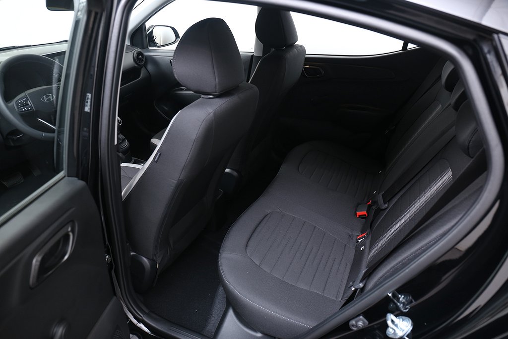 Hyundai i10 1,0 Automat Essential 2025