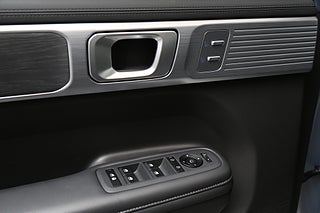 SUV Hyundai Santa Fe 17 av 27