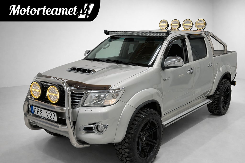 Toyota Hilux Dubbelhytt 3.0 D-4D 4x4 Invincible STUK Drag Flaklock