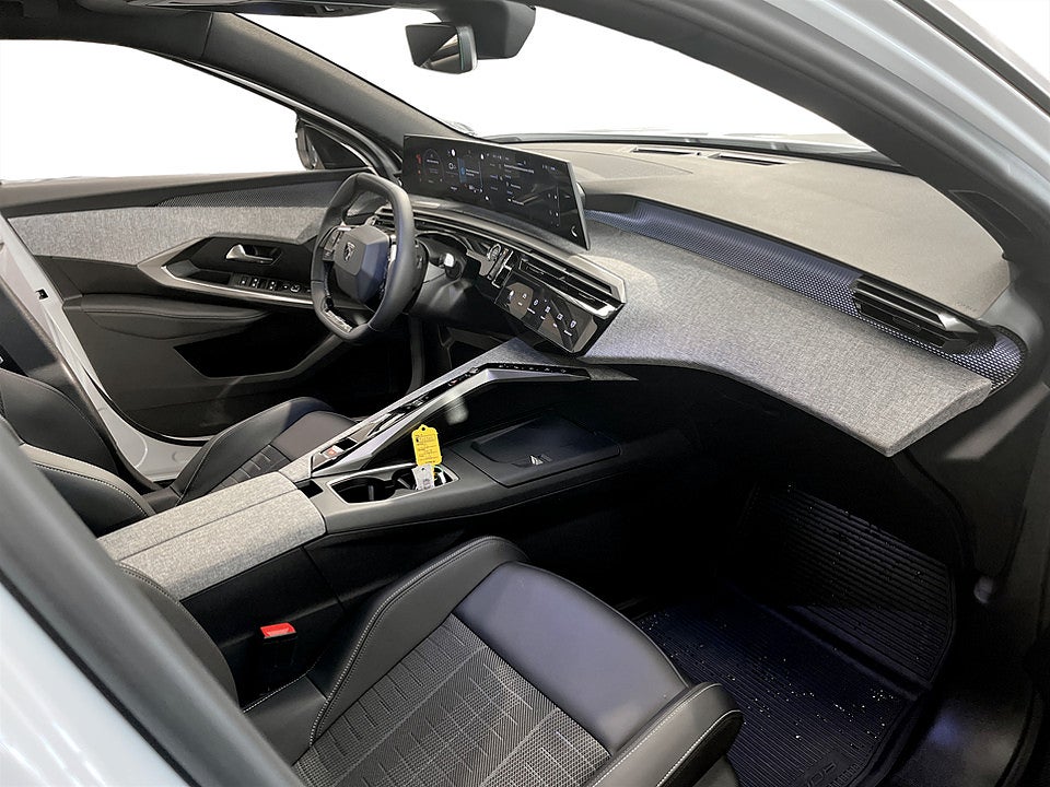 Bild på Peugeot 3008 GT Hybrid 145hk Aut - B-KAMERA,EL-BAKLUCKA