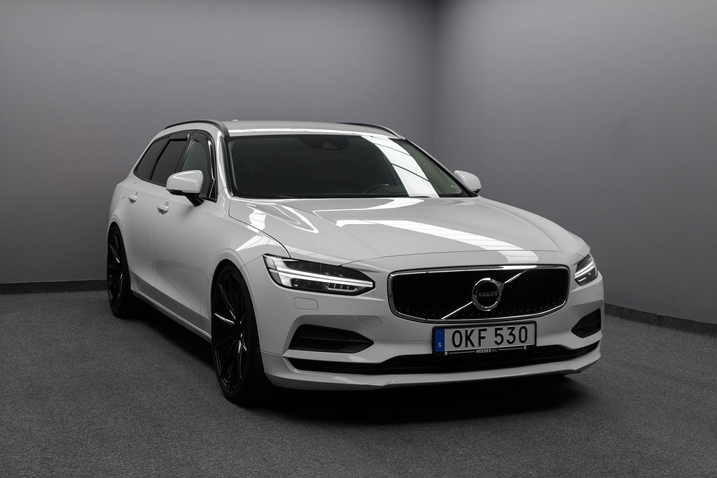 Volvo V90 D3 AWD 150hk Business Kamera GPS 20 Tum Drag VoC 