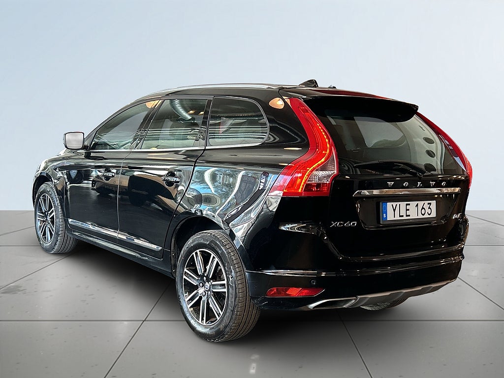 Volvo XC60 D4 AWD Aut Classic Summum Skinn/BLIS/Ad.Fhåll/Dvärm/SoV