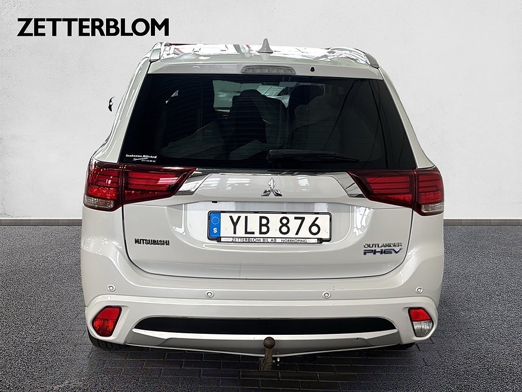 SUV Mitsubishi Outlander 5 av 18
