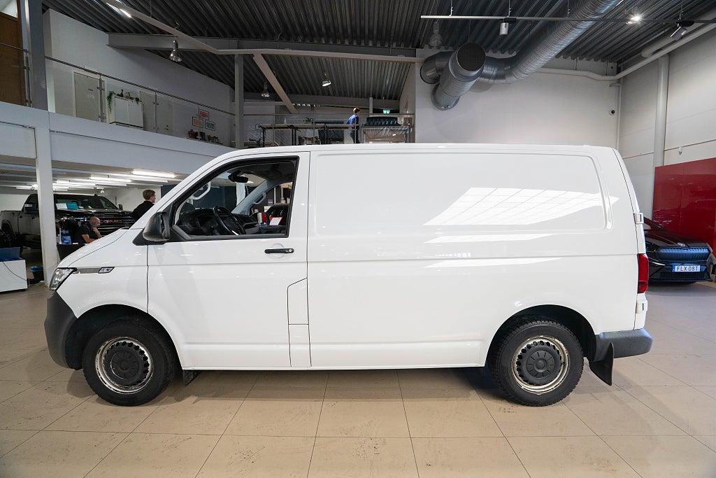 Volkswagen Transporter T30 TDI D-VÄRMARE DRAG CARPLAY MOMS 1-ÄGARE